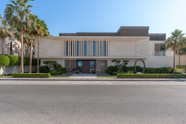 Palm Jumeirah, Signature Villas