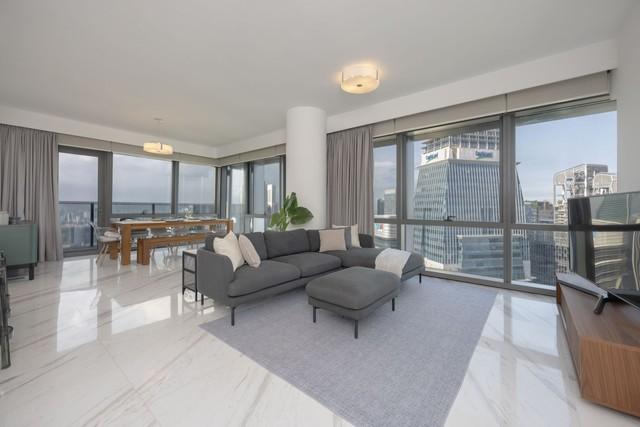 3 Wallich Street