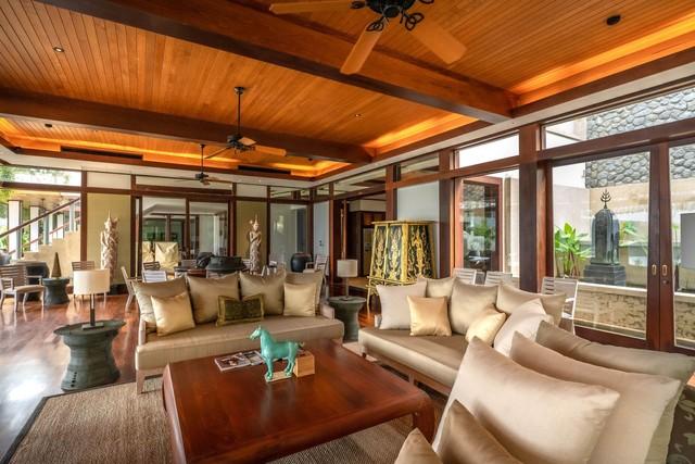 Iconic Andara Villa 20 with Exceptional Sea View and Timeless Design