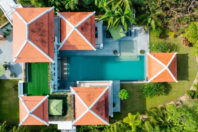 Villa Santisuk, Oceanfront Headland Villa with Breathtaking Views in Kamala