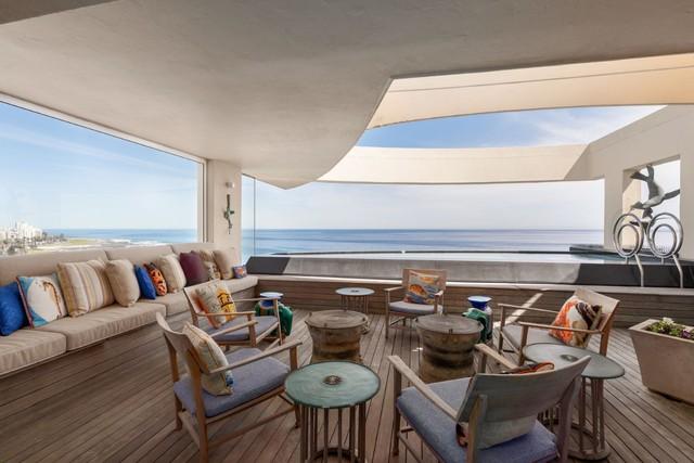 11L The Breakers, 165 Beach Road Mouille Point